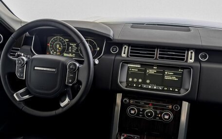 Land Rover Range Rover IV рестайлинг, 2017 год, 4 700 000 рублей, 11 фотография