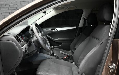 Volkswagen Jetta VI, 2011 год, 990 000 рублей, 9 фотография