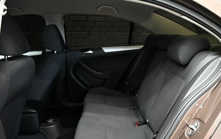 Volkswagen Jetta VI, 2011 год, 990 000 рублей, 14 фотография