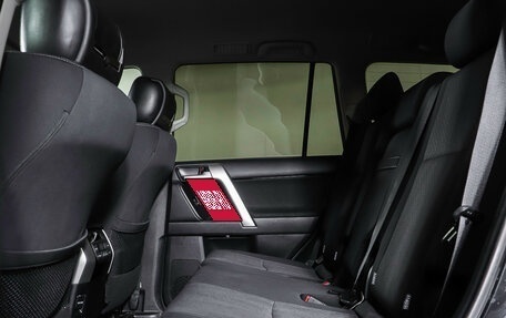 Toyota Land Cruiser Prado 150 рестайлинг 2, 2021 год, 6 277 000 рублей, 12 фотография