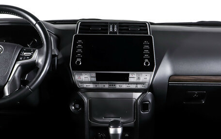 Toyota Land Cruiser Prado 150 рестайлинг 2, 2021 год, 6 277 000 рублей, 17 фотография