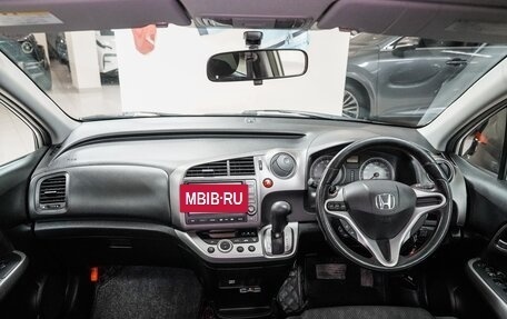 Honda Stream II, 2011 год, 1 390 000 рублей, 22 фотография