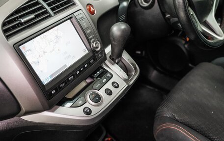 Honda Stream II, 2011 год, 1 390 000 рублей, 28 фотография