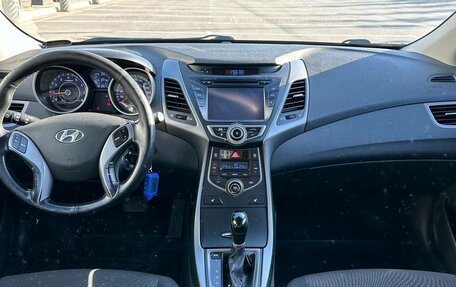 Hyundai Elantra V, 2015 год, 1 250 000 рублей, 3 фотография