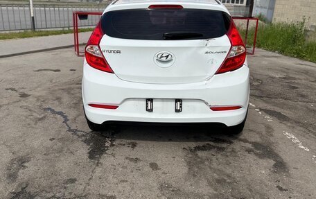 Hyundai Solaris II рестайлинг, 2014 год, 900 000 рублей, 3 фотография