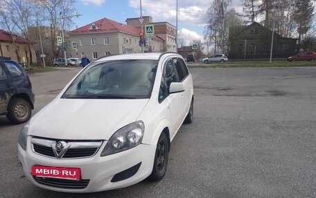 Opel Zafira B, 2012 год, 500 000 рублей, 14 фотография