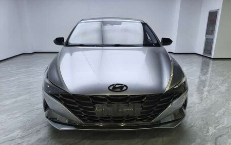 Hyundai Elantra, 2022 год, 1 590 000 рублей, 2 фотография