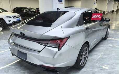 Hyundai Elantra, 2022 год, 1 590 000 рублей, 10 фотография