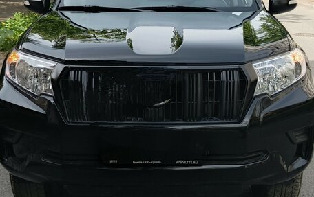 Toyota Land Cruiser Prado 150 рестайлинг 2, 2018 год, 5 000 000 рублей, 5 фотография
