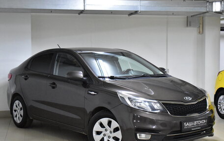 KIA Rio III рестайлинг, 2017 год, 1 050 000 рублей, 3 фотография