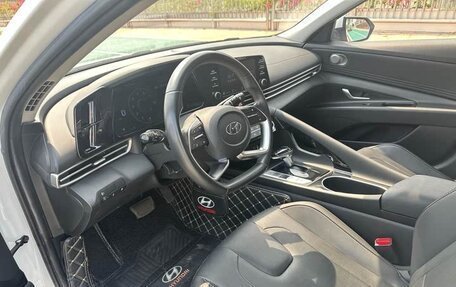 Hyundai Elantra, 2022 год, 1 540 000 рублей, 8 фотография