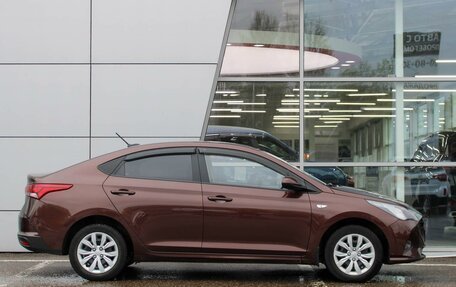 Hyundai Solaris II рестайлинг, 2021 год, 1 420 000 рублей, 5 фотография