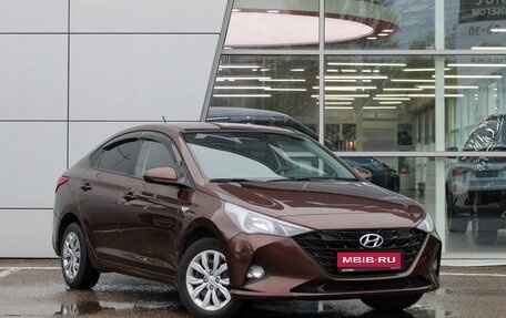 Hyundai Solaris II рестайлинг, 2021 год, 1 420 000 рублей, 7 фотография