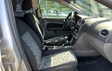 Ford Focus II рестайлинг, 2005 год, 321 000 рублей, 18 фотография