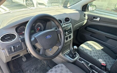 Ford Focus II рестайлинг, 2005 год, 321 000 рублей, 14 фотография