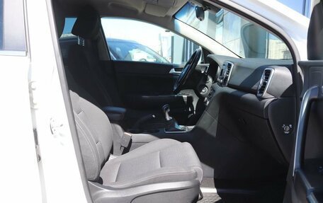 KIA Sportage IV рестайлинг, 2018 год, 1 859 000 рублей, 13 фотография