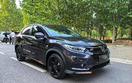 Honda Vezel, 2021 год, 1 500 900 рублей, 3 фотография