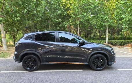 Honda Vezel, 2021 год, 1 500 900 рублей, 4 фотография