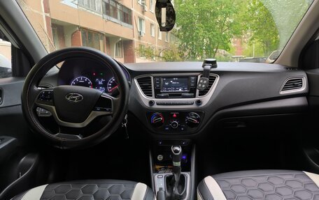 Hyundai Solaris II рестайлинг, 2019 год, 1 000 000 рублей, 5 фотография