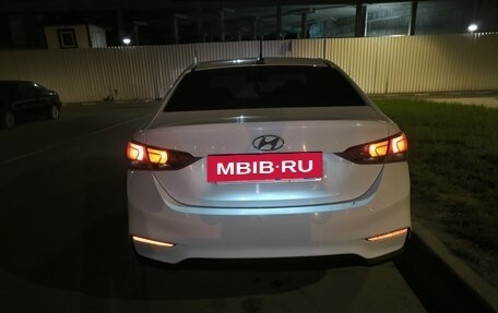 Hyundai Solaris II рестайлинг, 2019 год, 1 000 000 рублей, 3 фотография