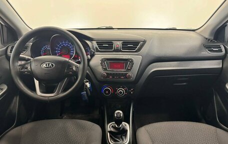 KIA Rio III рестайлинг, 2014 год, 895 000 рублей, 16 фотография