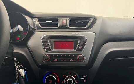 KIA Rio III рестайлинг, 2014 год, 895 000 рублей, 17 фотография