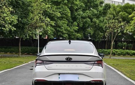 Hyundai Elantra, 2022 год, 1 300 000 рублей, 6 фотография