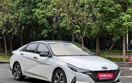 Hyundai Elantra, 2022 год, 1 300 000 рублей, 3 фотография