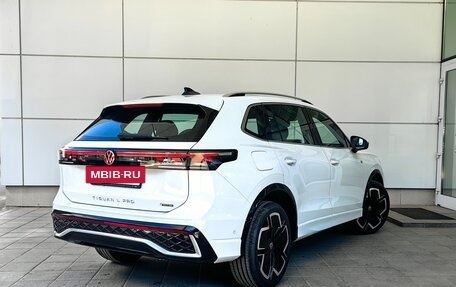 Volkswagen Tiguan, 2024 год, 4 790 000 рублей, 6 фотография