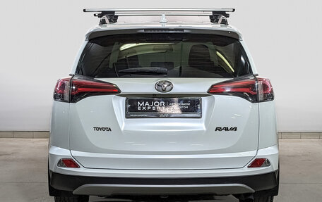 Toyota RAV4, 2019 год, 2 480 000 рублей, 6 фотография