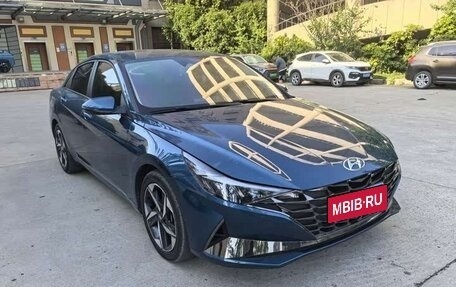 Hyundai Elantra, 2022 год, 1 600 000 рублей, 3 фотография