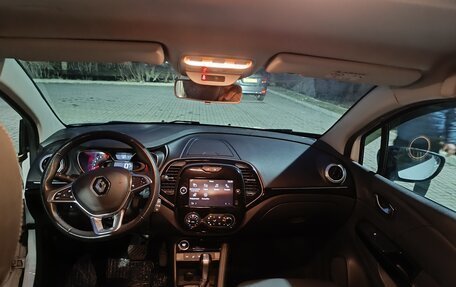 Renault Kaptur I рестайлинг, 2020 год, 1 930 000 рублей, 9 фотография
