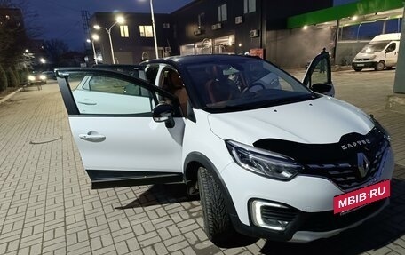 Renault Kaptur I рестайлинг, 2020 год, 1 930 000 рублей, 4 фотография