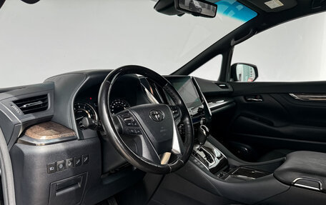 Toyota Alphard III, 2021 год, 7 350 000 рублей, 15 фотография