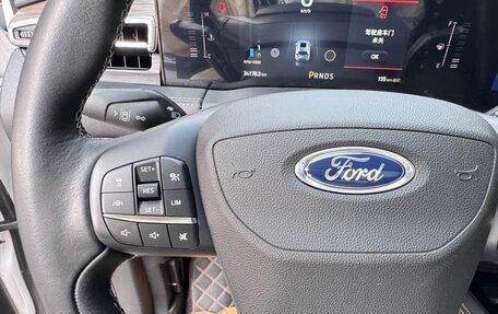 Ford Edge II рестайлинг, 2021 год, 2 450 000 рублей, 15 фотография