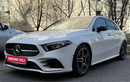 Mercedes-Benz A-Класс, 2022 год, 2 450 000 рублей, 6 фотография