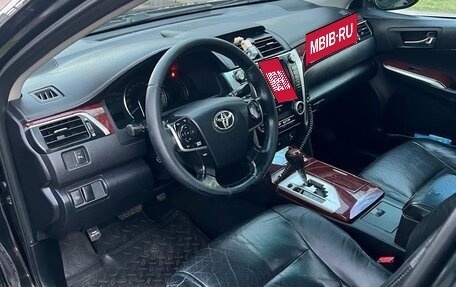 Toyota Camry, 2012 год, 970 000 рублей, 6 фотография