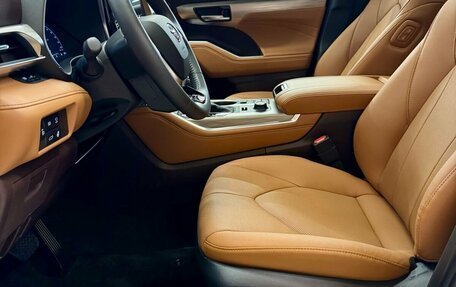 Toyota Highlander, 2025 год, 6 190 000 рублей, 15 фотография