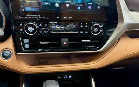 Toyota Highlander, 2025 год, 6 190 000 рублей, 18 фотография