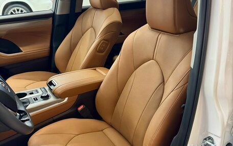 Toyota Highlander, 2025 год, 6 190 000 рублей, 16 фотография