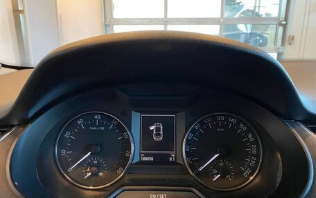 Skoda Octavia, 2013 год, 1 400 000 рублей, 11 фотография