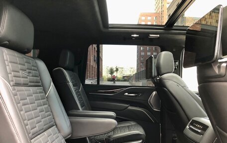 Cadillac Escalade V, 2021 год, 13 399 000 рублей, 22 фотография