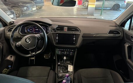 Volkswagen Tiguan II, 2019 год, 2 500 000 рублей, 8 фотография