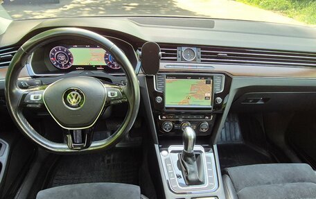 Volkswagen Passat B8 рестайлинг, 2016 год, 2 090 000 рублей, 18 фотография