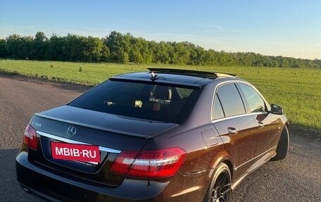 Mercedes-Benz E-Класс, 2012 год, 2 250 000 рублей, 19 фотография