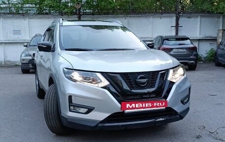 Nissan X-Trail, 2017 год, 1 850 000 рублей, 2 фотография