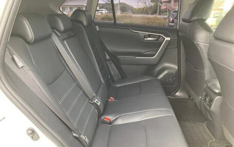 Toyota RAV4, 2021 год, 2 000 060 рублей, 11 фотография
