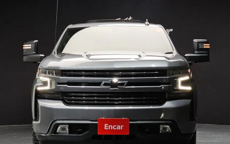 Chevrolet Silverado, 2021 год, 10 310 000 рублей, 3 фотография