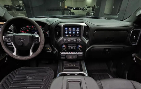 Chevrolet Silverado, 2021 год, 10 310 000 рублей, 7 фотография
