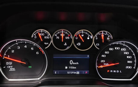 Chevrolet Silverado, 2021 год, 10 310 000 рублей, 8 фотография